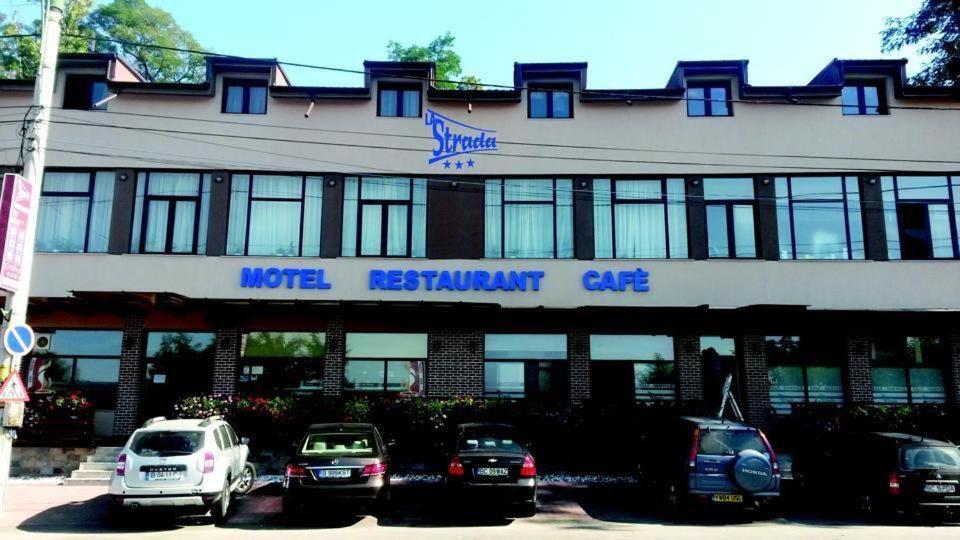 La Strada Hotel Onesti Exterior photo
